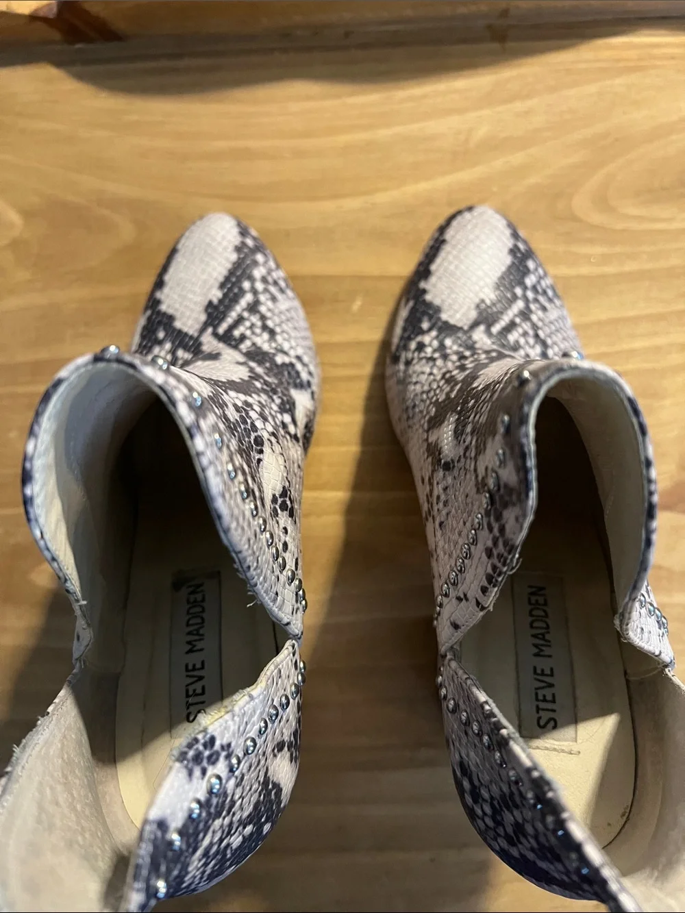 Steve Madden Rookie studded Snakeskin Print Ankle Booties i